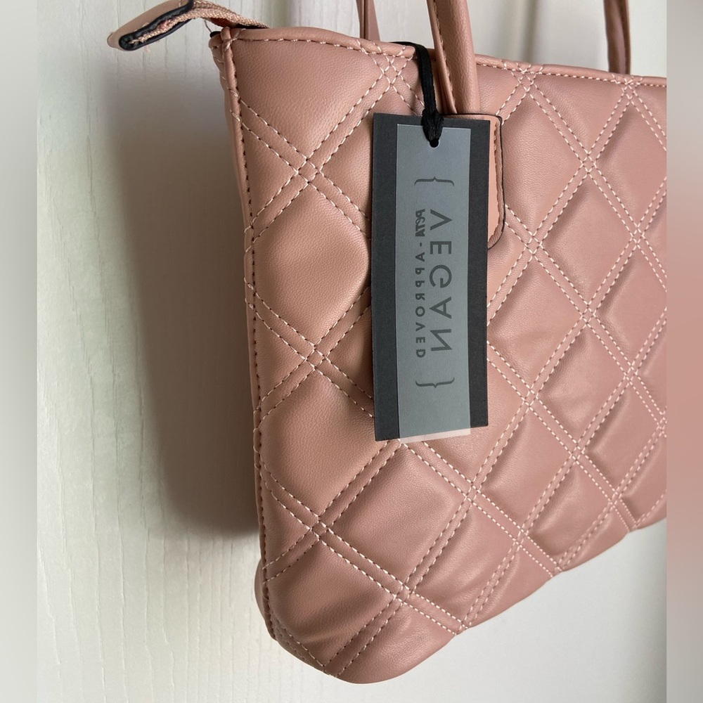 Deluxity Los Angeles Bags for Women - Picture 14 of 17